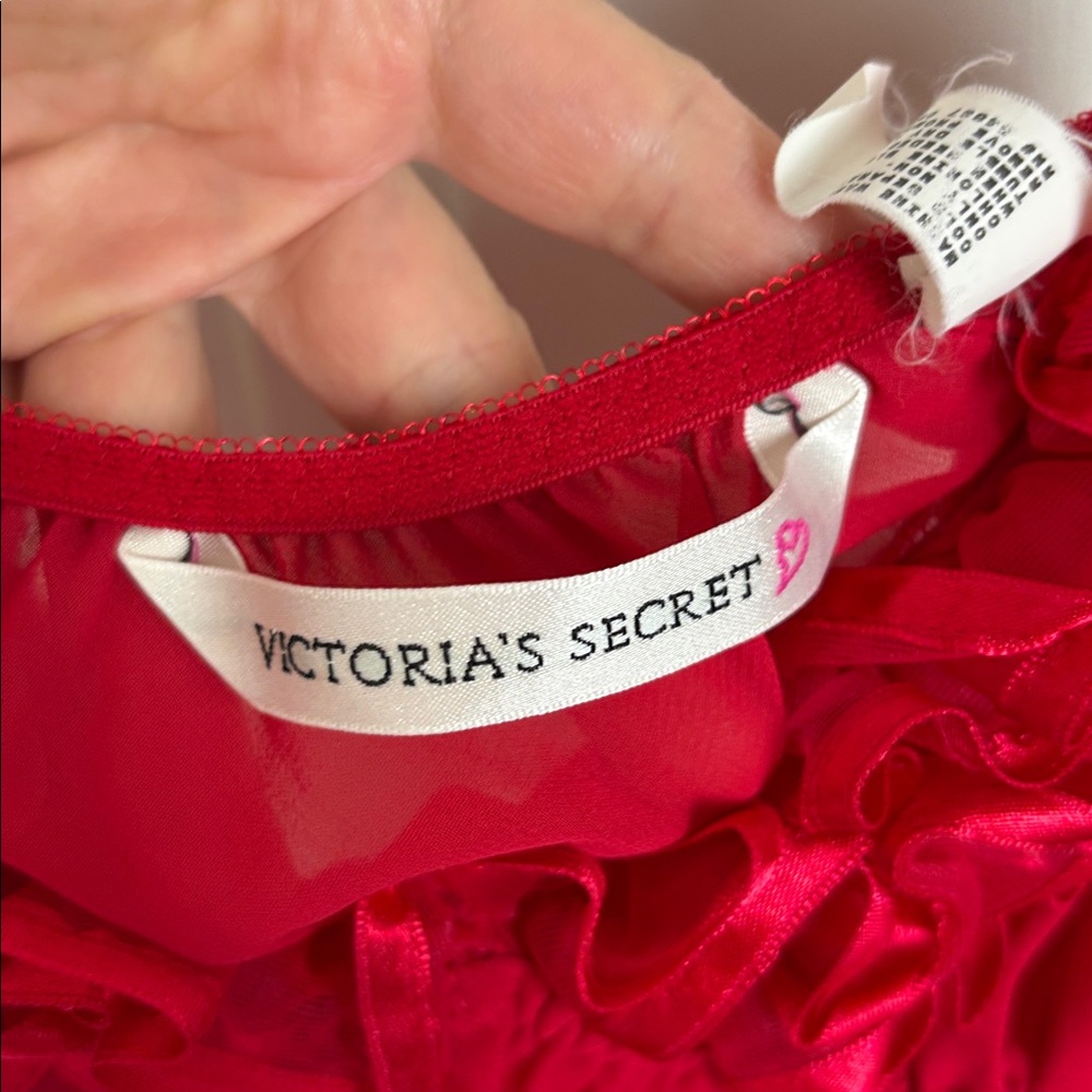 Vintage Victoria’s Secret Red Nighty with Ribbon Detailing - Sizes L - Picture 5 of 10